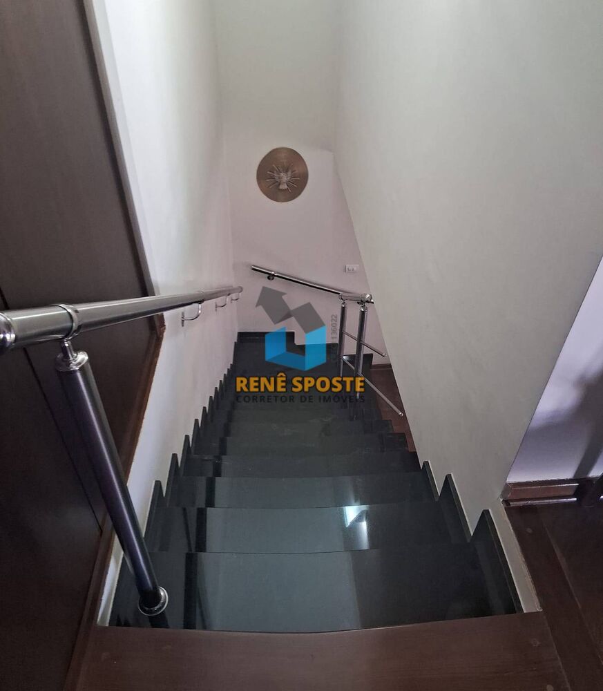 Apartamento à venda com 3 quartos, 161m² - Foto 2