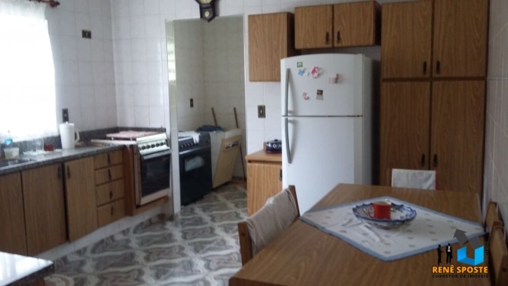 Sobrado, 5 quartos, 375 m² - Foto 1