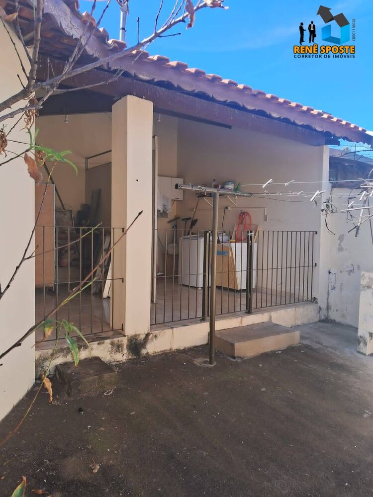 Casa à venda com 3 quartos, 116m² - Foto 2