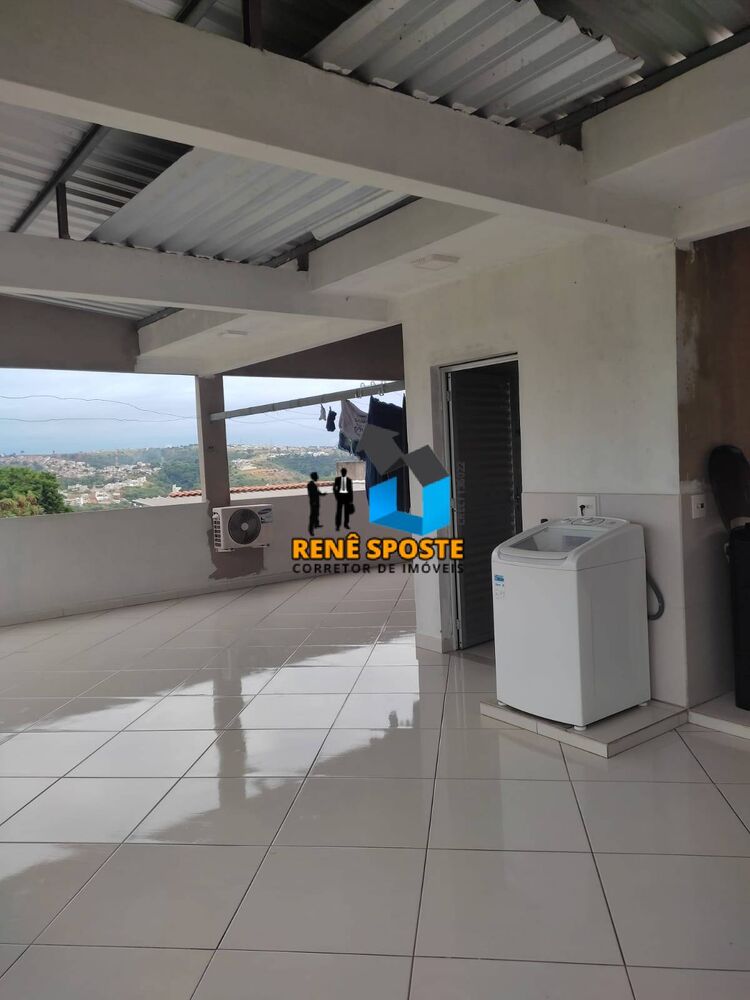 Sobrado à venda com 3 quartos, 210m² - Foto 1