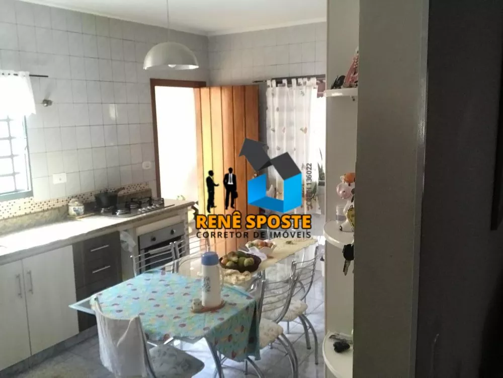 Casa à venda com 3 quartos, 150m² - Foto 3