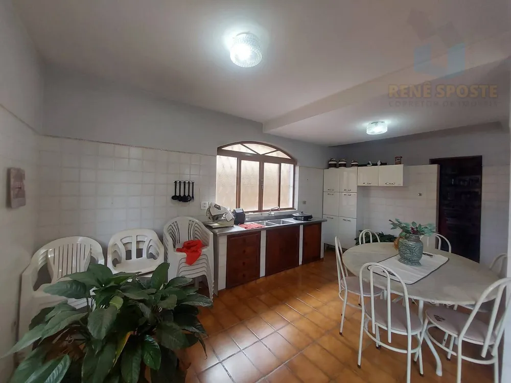 Casa, 3 quartos, 212 m² - Foto 4