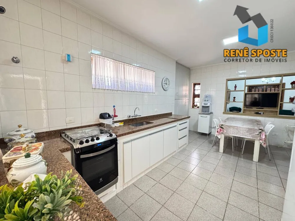 Casa, 3 quartos, 212 m² - Foto 4
