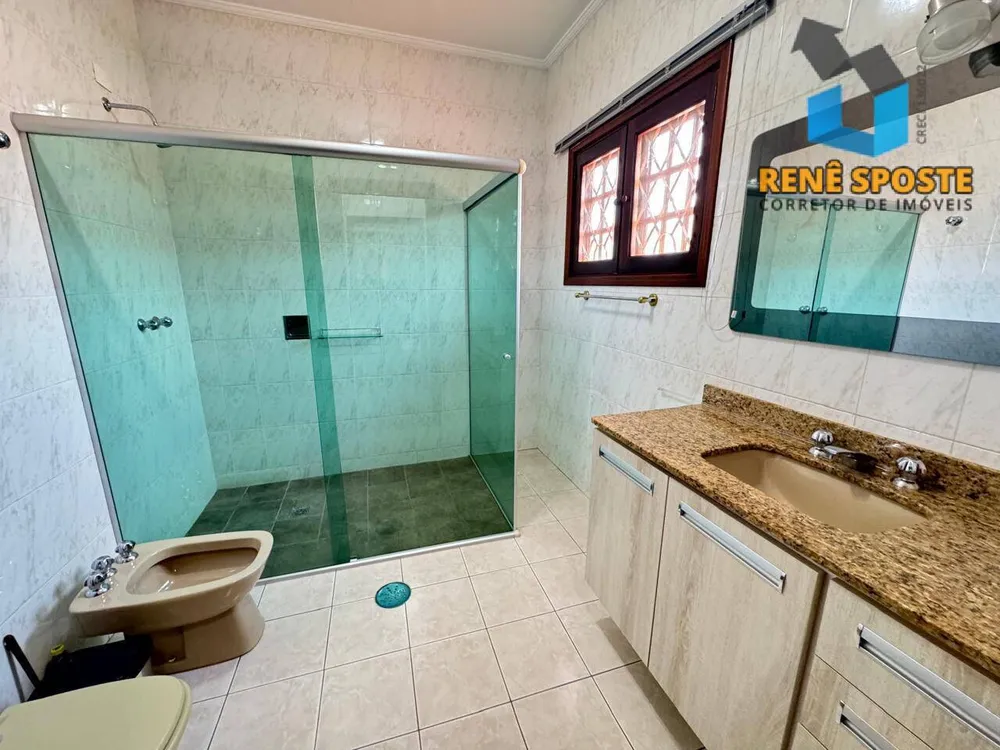 Casa, 3 quartos, 212 m² - Foto 2