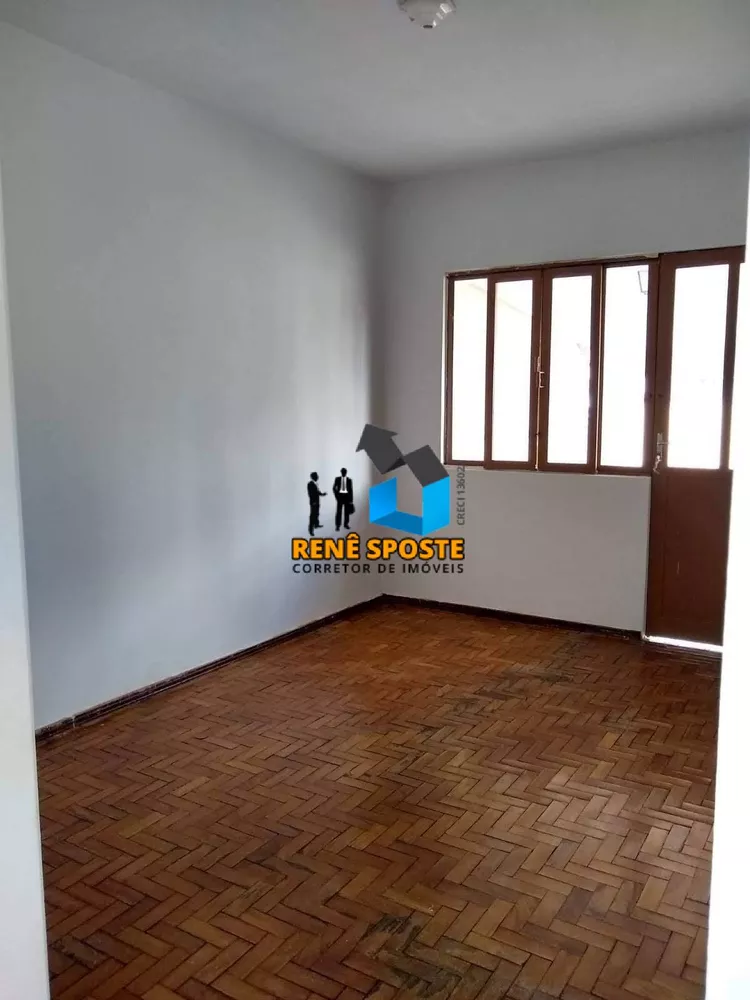 Casa à venda com 2 quartos, 72m² - Foto 2