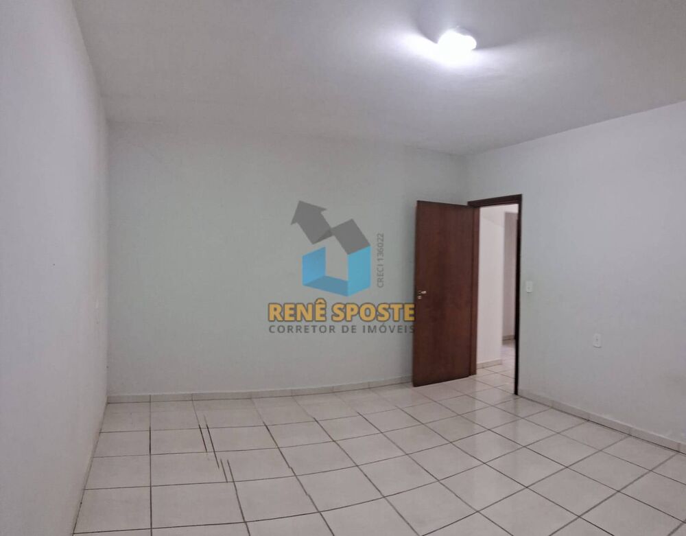 Casa à venda com 2 quartos, 168m² - Foto 4