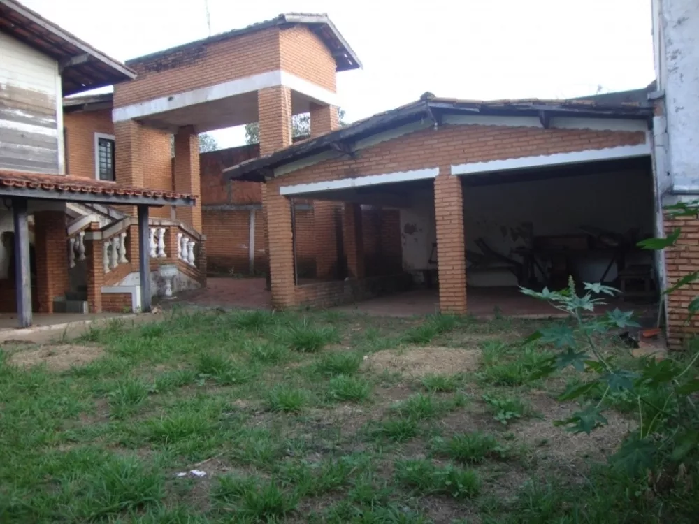 Casa à venda com 3 quartos, 600m² - Foto 7