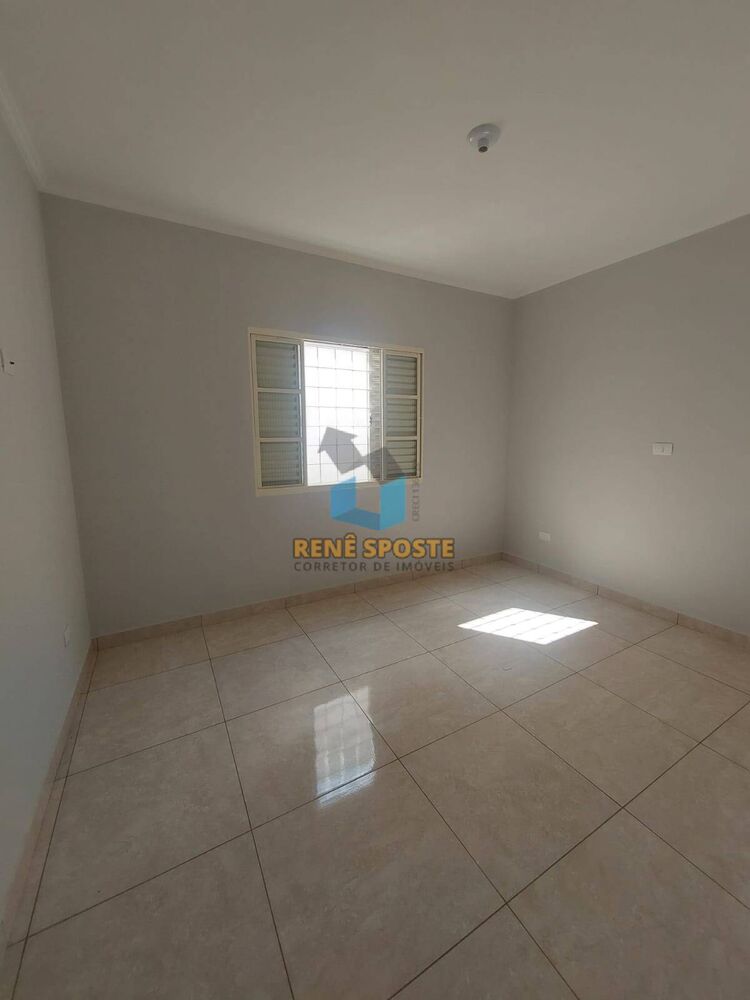 Casa, 3 quartos, 210 m² - Foto 2