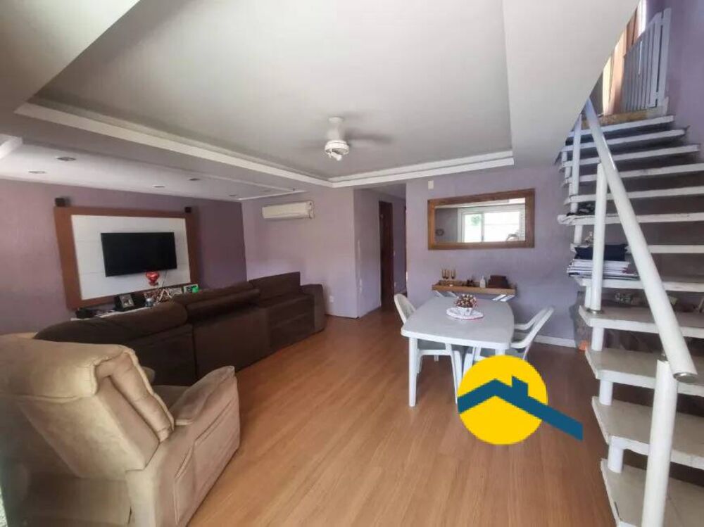 Casa à venda com 4 quartos, 167m² - Foto 1
