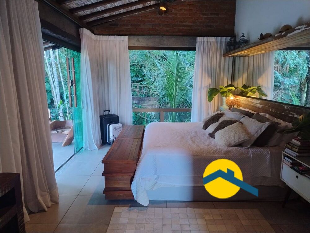Casa de Condomínio à venda com 4 quartos, 400m² - Foto 2
