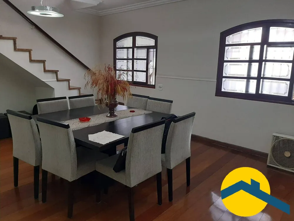 Casa, 6 quartos, 295 m² - Foto 3