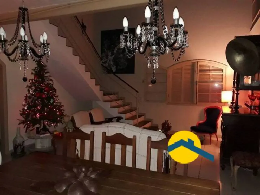 Casa, 5 quartos, 250 m² - Foto 2