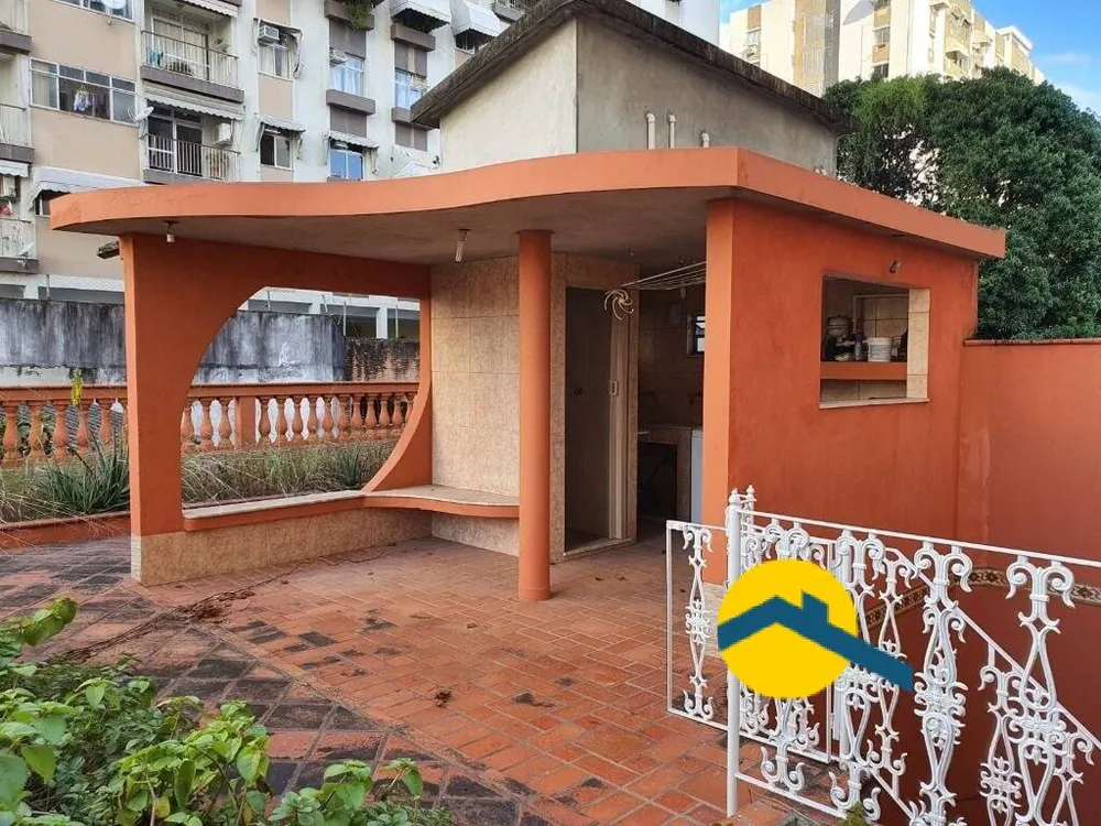 Casa, 4 quartos, 240 m² - Foto 19