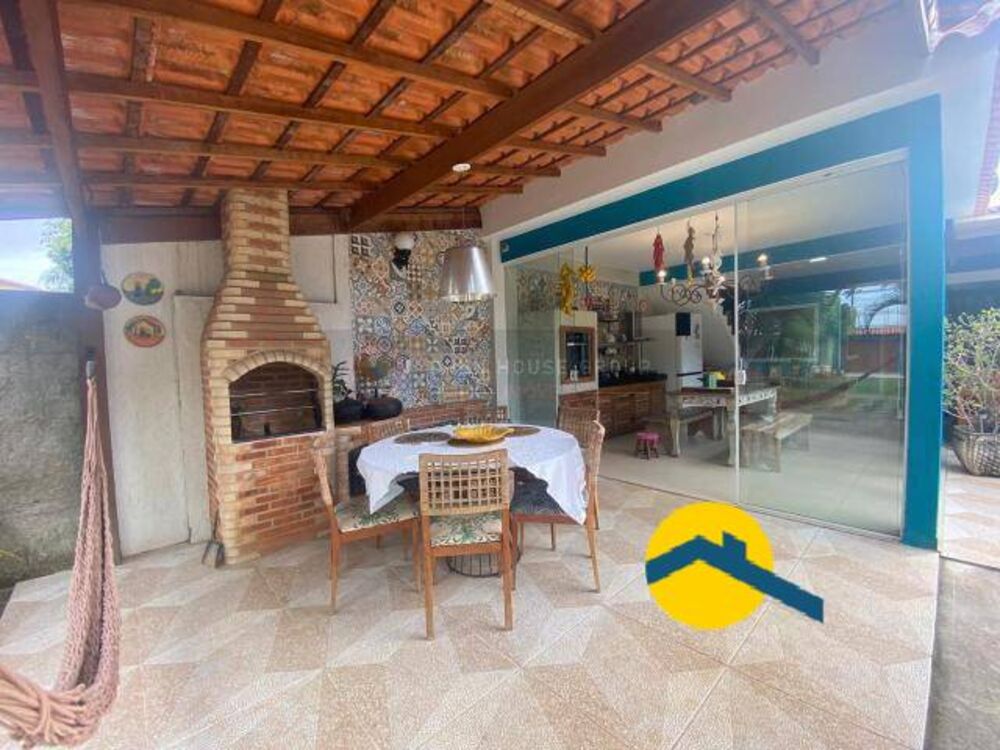 Casa, 3 quartos, 181 m² - Foto 1