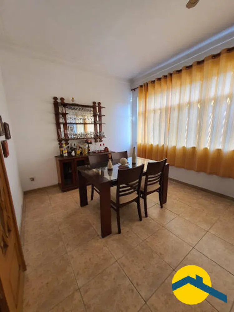 Casa, 6 quartos, 240 m² - Foto 4