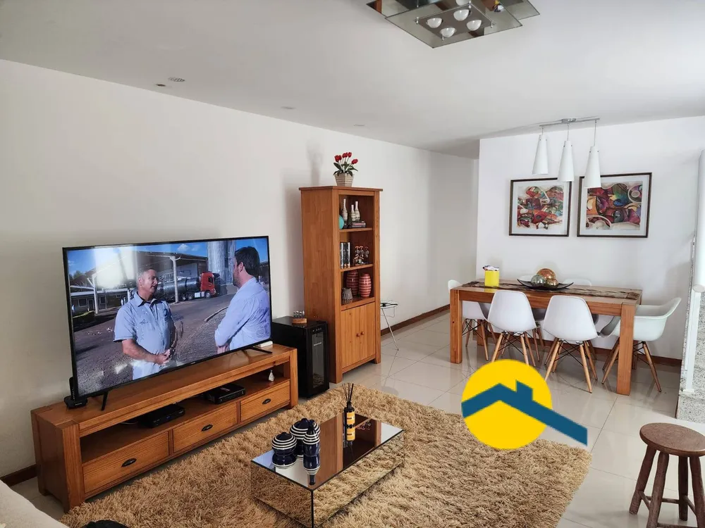 Casa, 3 quartos, 175 m² - Foto 1