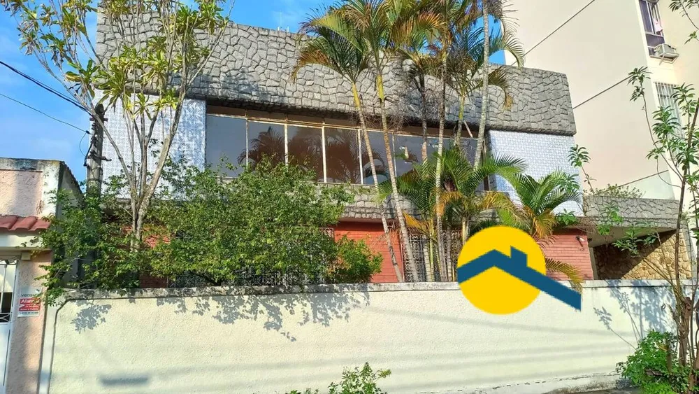 Casa, 5 quartos, 214 m² - Foto 2
