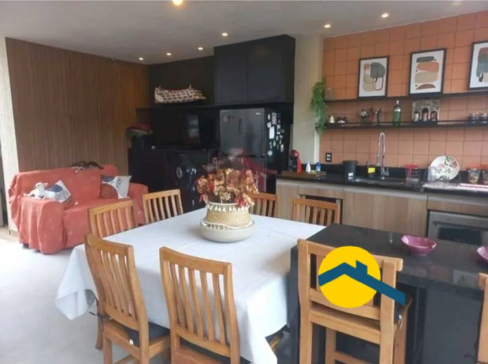 Casa, 3 quartos, 247 m² - Foto 1