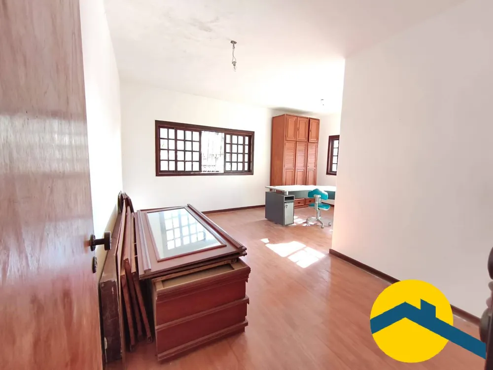 Casa, 5 quartos, 185 m² - Foto 3
