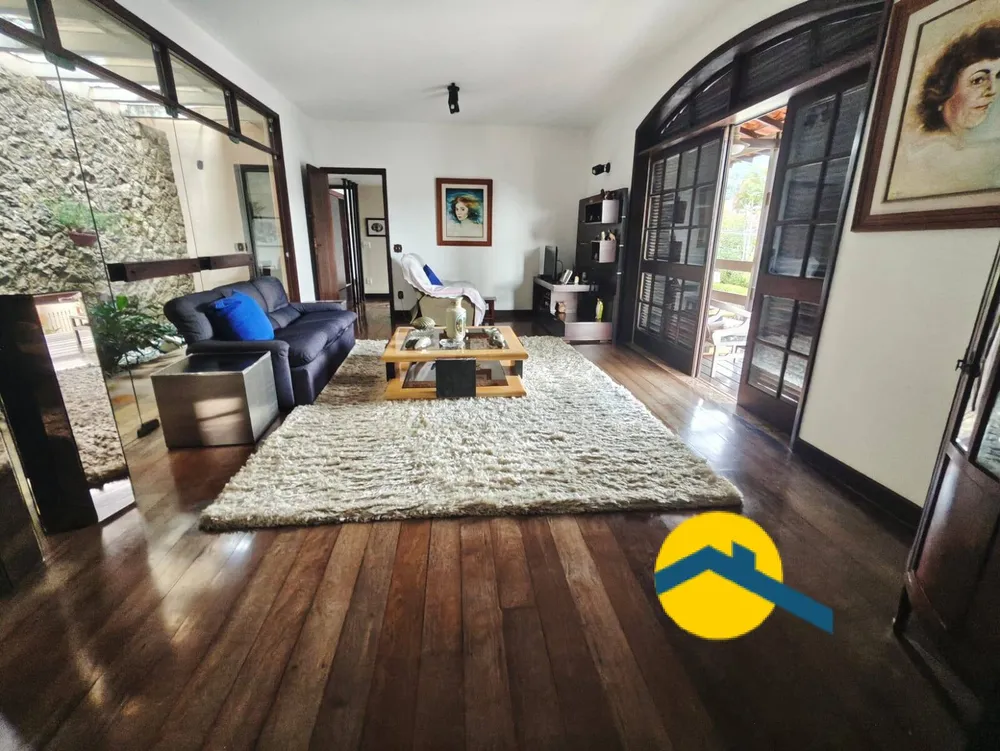 Casa, 5 quartos, 600 m² - Foto 1