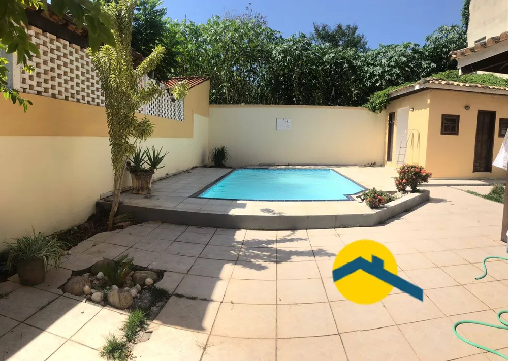 Casa, 4 quartos, 200 m² - Foto 1