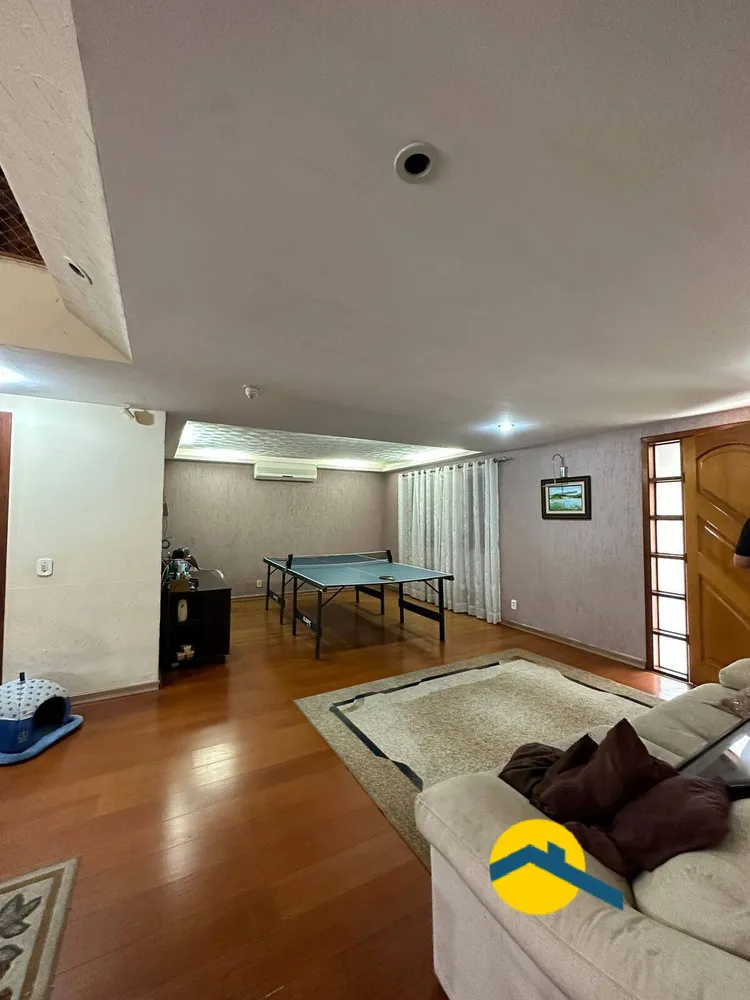 Casa, 3 quartos, 302 m² - Foto 2
