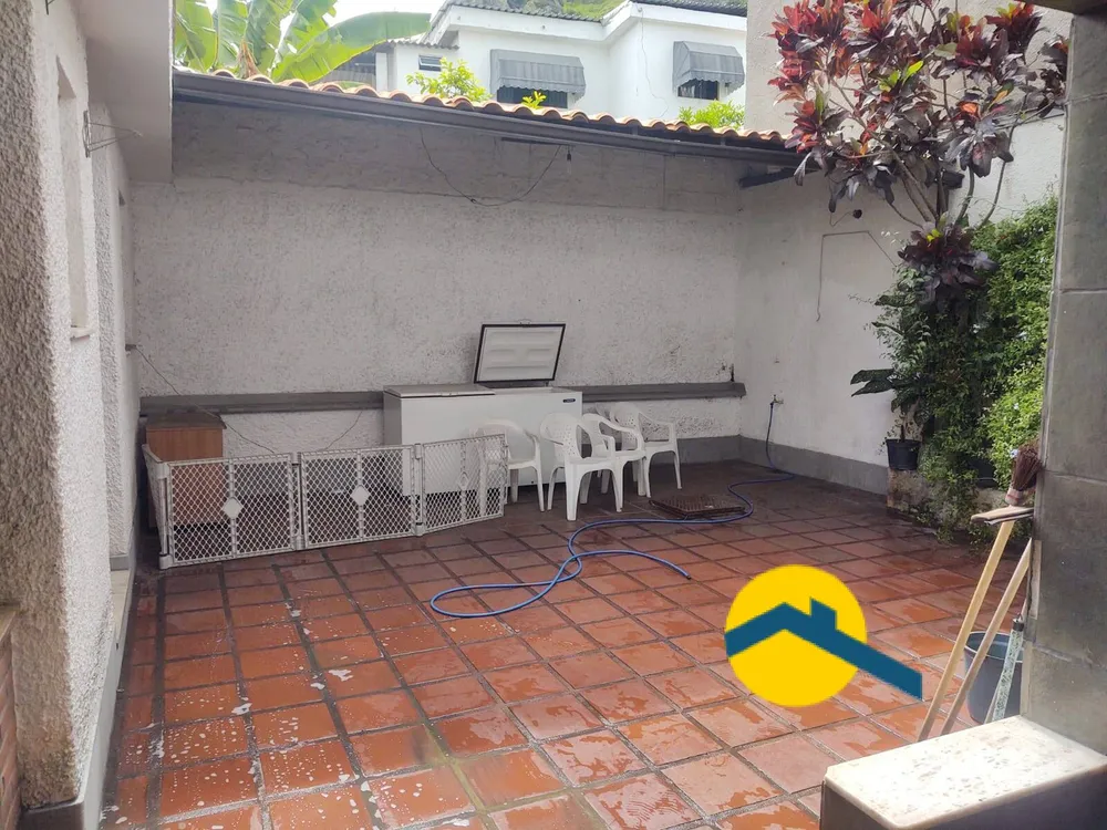 Casa, 4 quartos, 260 m² - Foto 29
