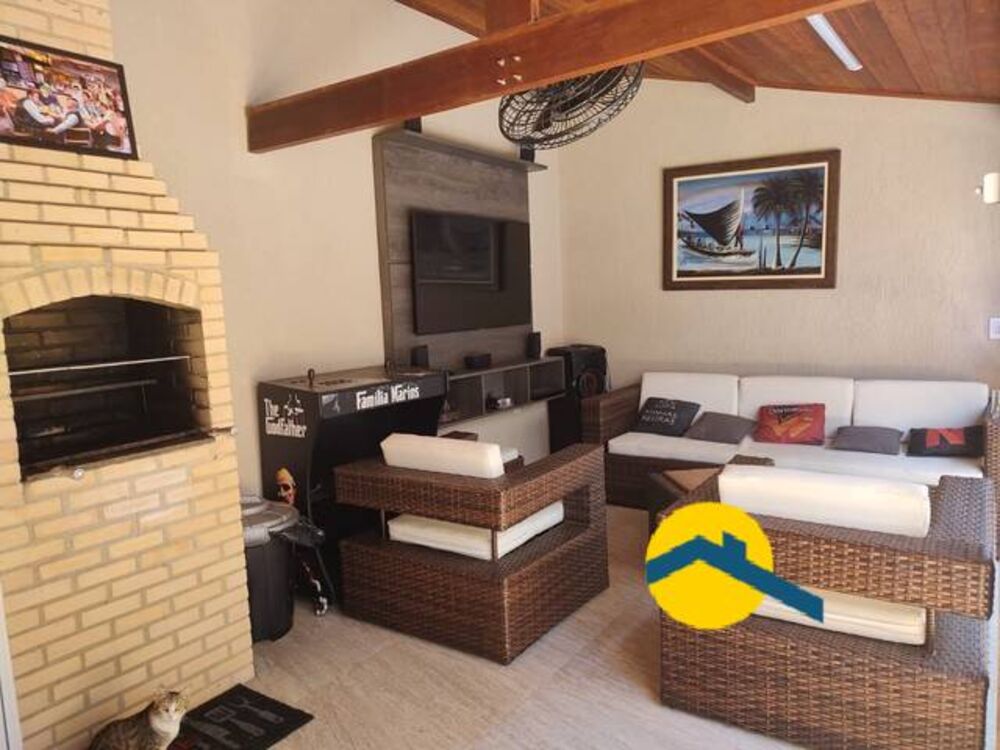 Casa à venda com 3 quartos, 200m² - Foto 3