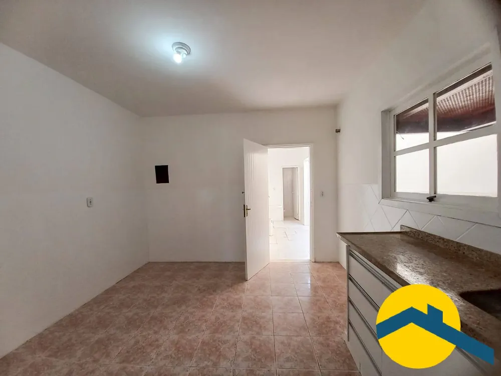 Casa, 3 quartos, 330 m² - Foto 13