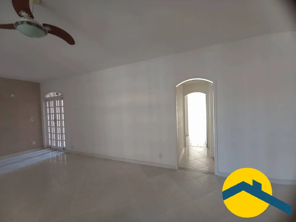 Casa, 3 quartos, 330 m² - Foto 2