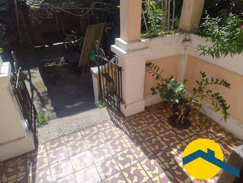 Casa, 6 quartos, 240 m² - Foto 2