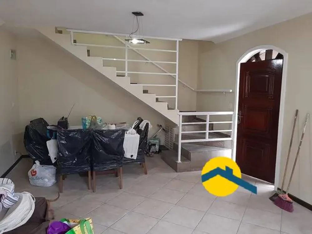 Casa, 4 quartos, 210 m² - Foto 2