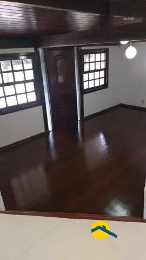 Casa, 4 quartos, 198 m² - Foto 2