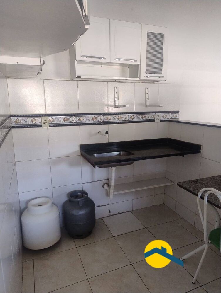 Casa à venda com 1 quarto, 80m² - Foto 2