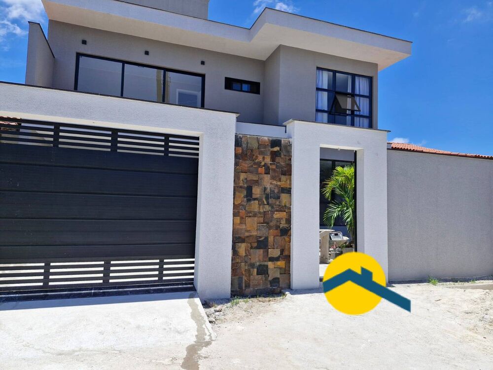 Casa, 4 quartos, 270 m² - Foto 1