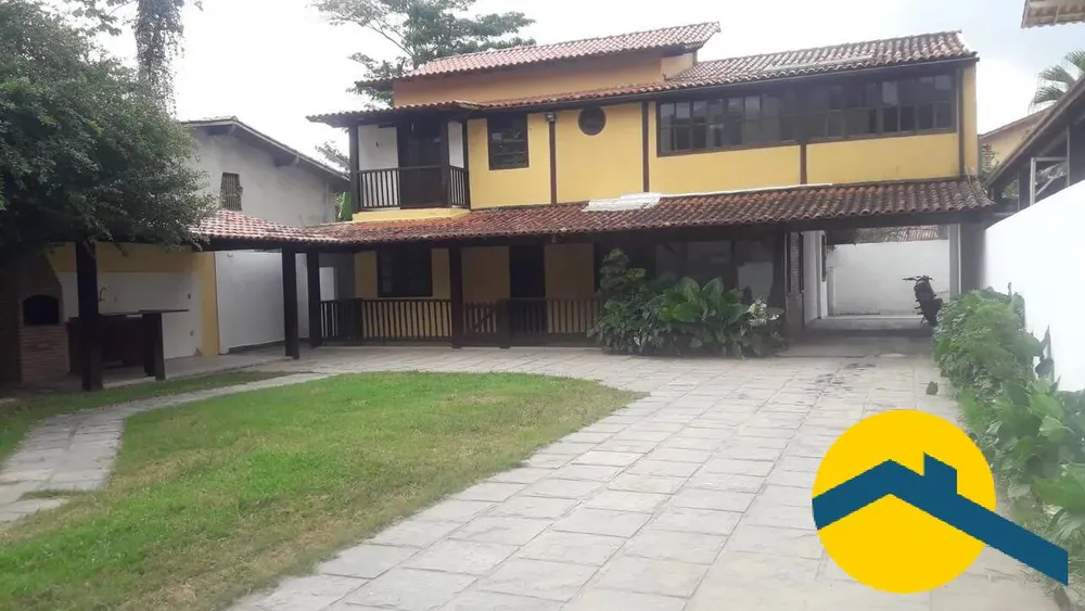 Casa, 3 quartos, 195 m² - Foto 1