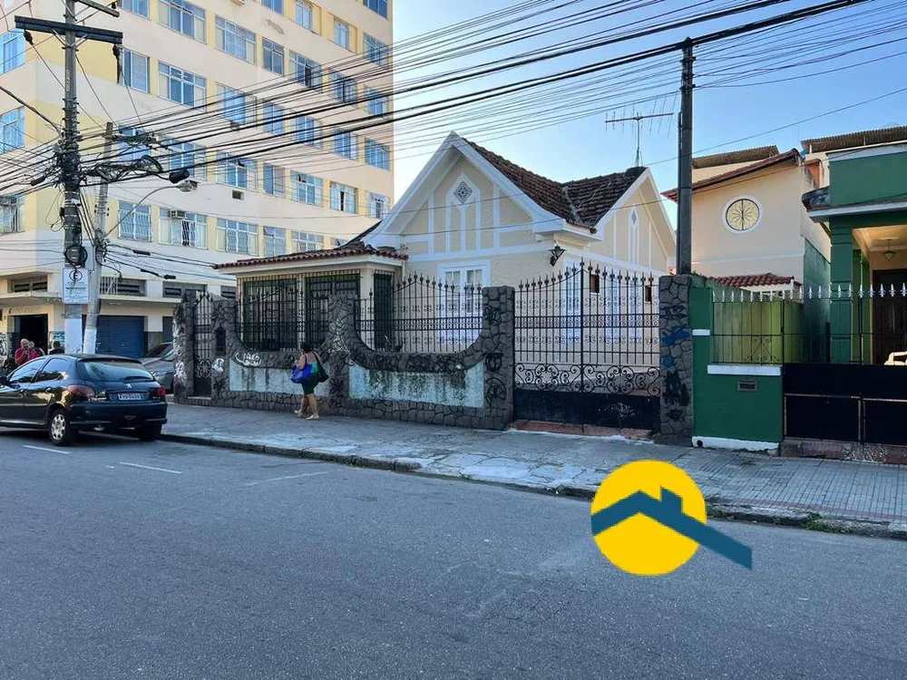 Casa, 3 quartos, 240 m² - Foto 2