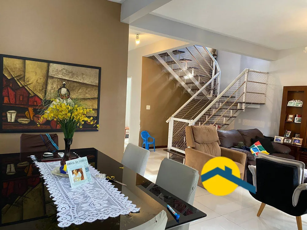 Casa, 4 quartos, 207 m² - Foto 1