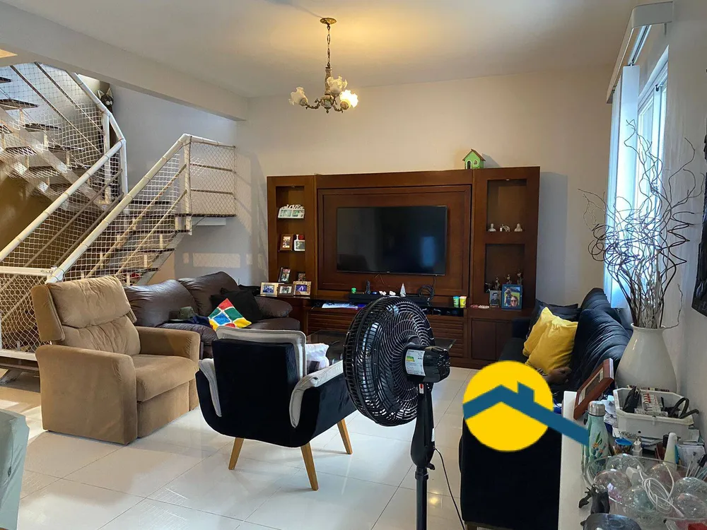 Casa, 4 quartos, 207 m² - Foto 2