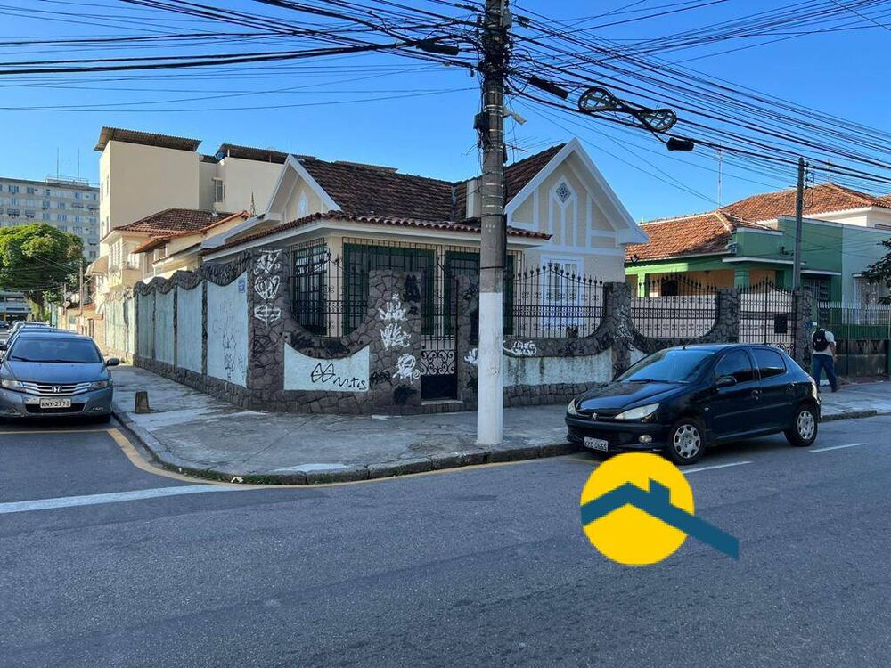 Casa, 3 quartos, 240 m² - Foto 1