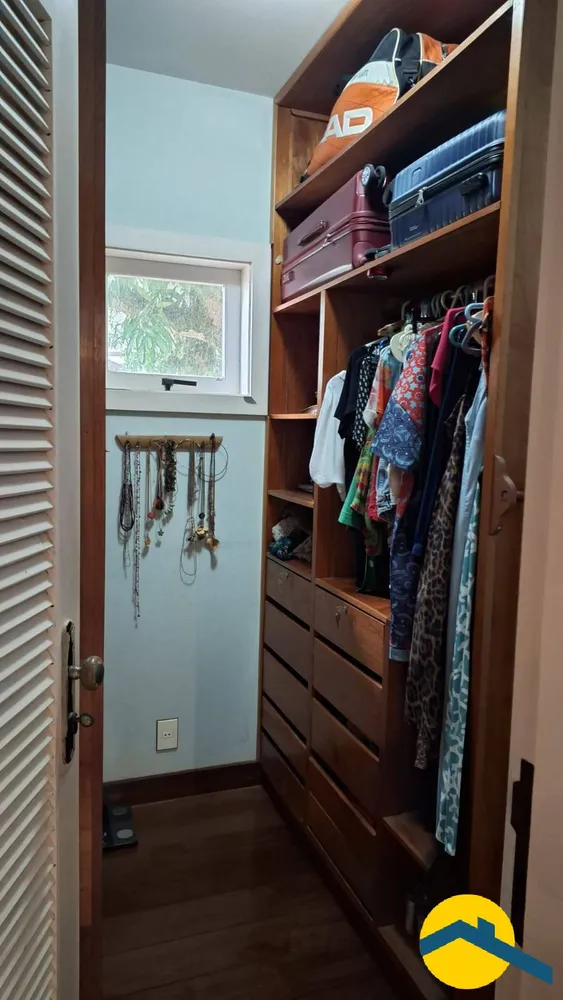 Casa, 3 quartos, 257 m² - Foto 31