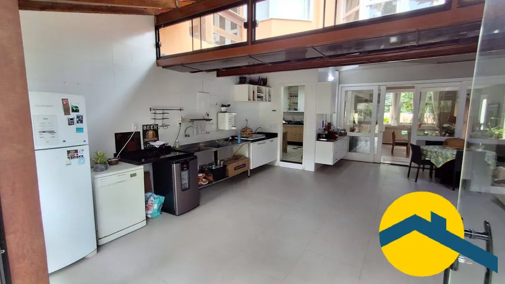 Casa, 3 quartos, 257 m² - Foto 8