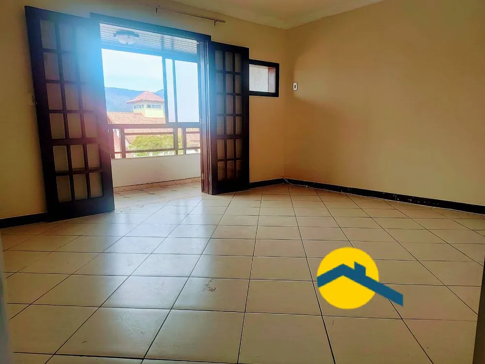 Casa, 5 quartos, 250 m² - Foto 4