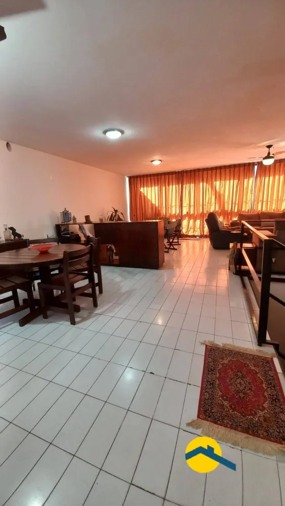 Casa, 4 quartos, 240 m² - Foto 12