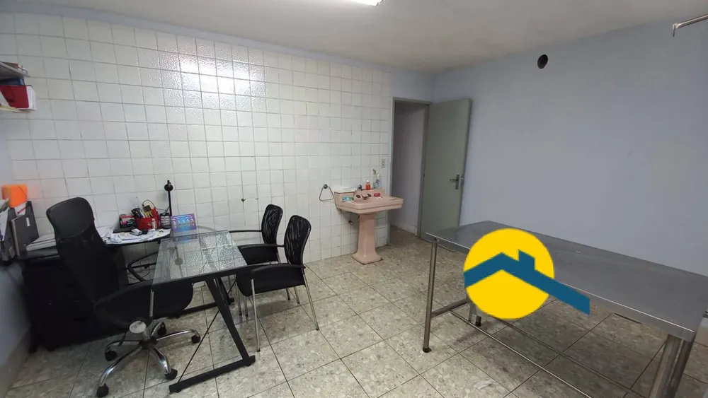 Casa, 4 quartos, 240 m² - Foto 34