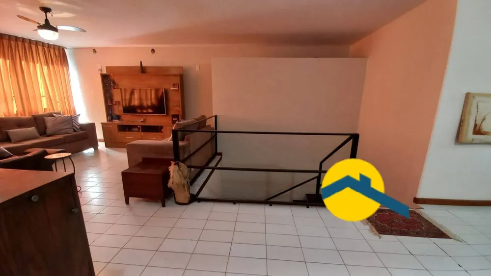 Casa, 4 quartos, 240 m² - Foto 11