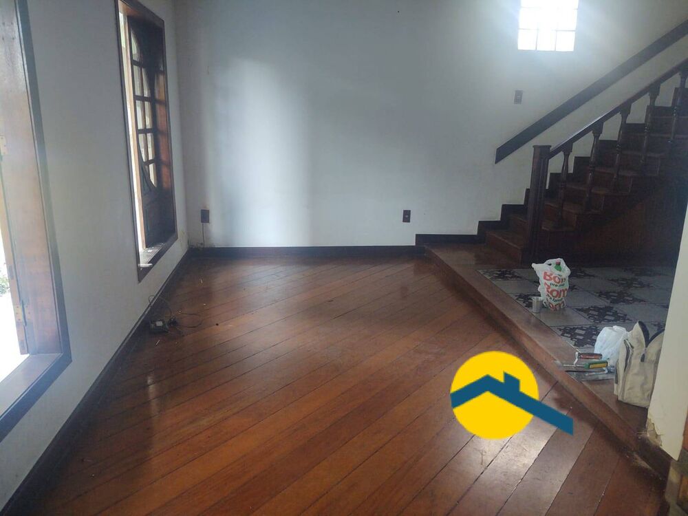 Casa, 3 quartos, 250 m² - Foto 1
