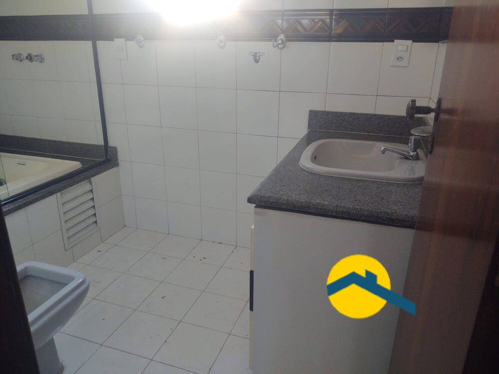 Casa, 3 quartos, 250 m² - Foto 2
