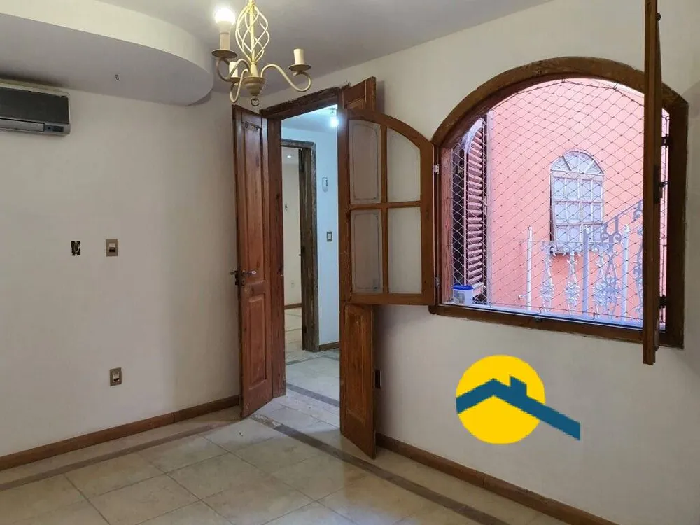 Casa, 4 quartos, 240 m² - Foto 10