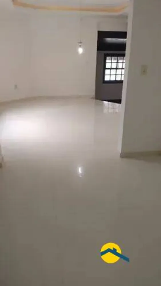 Casa, 4 quartos, 198 m² - Foto 2